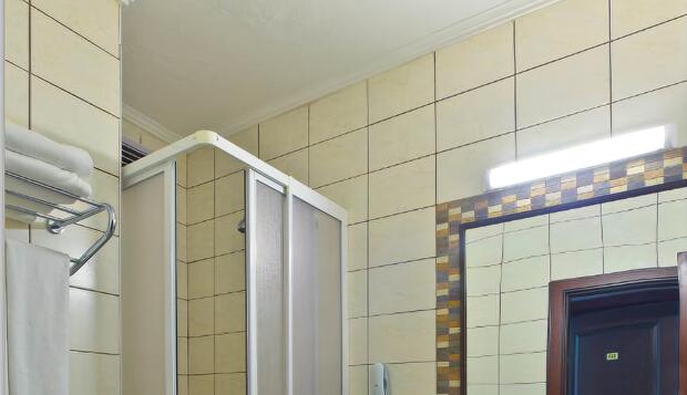Görsel 33 : Yucelen Otel, Ula, Standard Tek Büyük veya İki Ayrı Yataklı Oda, Banyo