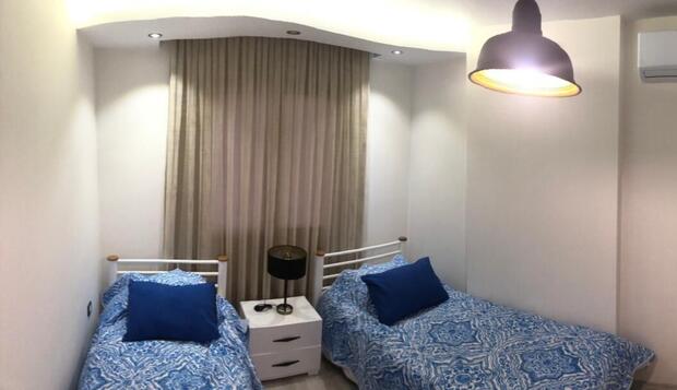 Görsel 53 : GoldenPark King Suites with Balcony &amp; Sea view, Erdemli, Luxury Süit, 3 Yatak Odası, Oda