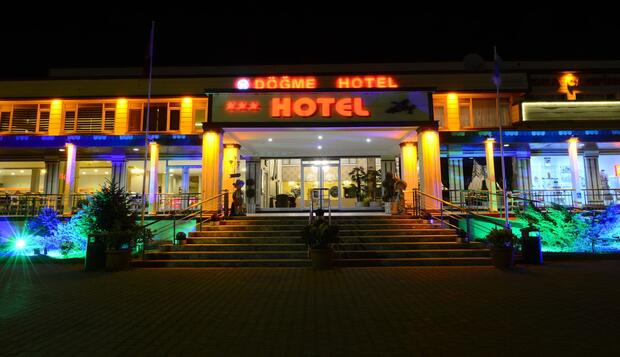 Görsel 10 : Dogme Hotel, Edirne, Otelin Önü - Akşam/Gece