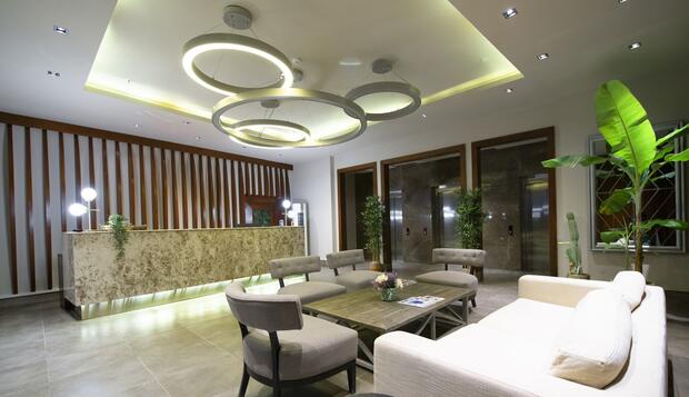 Athena Suits, Erdemli, Resepsiyon