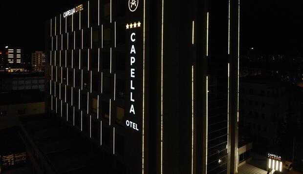 Capella Otel , Eskişehir, Otelin Önü - Akşam/Gece