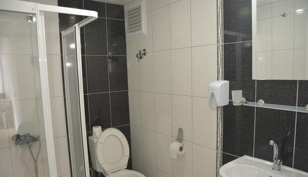 Görsel 9 : Saray Apart Hotel, Alanya, 1 Odalı Apart Daire, Banyo