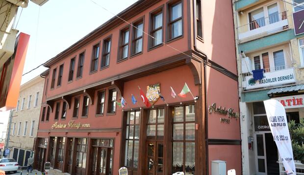 Görsel 2 : Arslanlar Konağı Hotel, Bursa, Otelin Önü