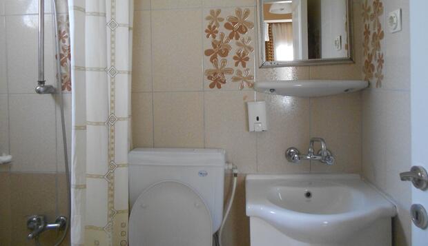 Görsel 10 : Garden Prizma Pension, Kemer, Standard Tek Büyük veya İki Ayrı Yataklı Oda, Balkon, Banyo