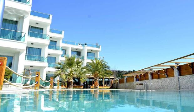 Gens Boutique Hotel, Ezine