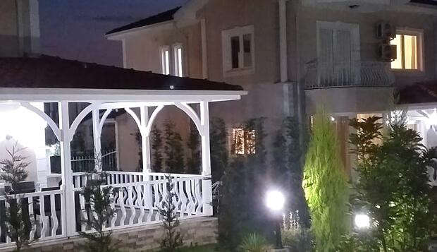 Görsel 2 : Palace Kirkpinar, Sapanca, Luxury Villa, 4 Yatak Odası, Havuz Manzaralı, Bahçe Manzaralı
