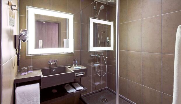Görsel 15 : Novotel Konya, Konya, Superior Oda, 1 Büyük (Queen) Boy Yatak ve Çekyat, Banyo