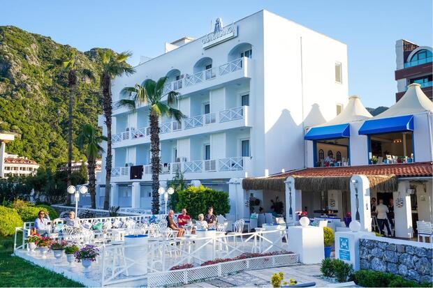 Görsel 1 : Casa Blanca Beach Hotel