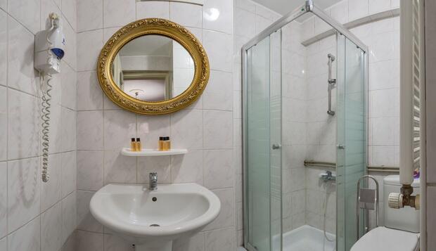 Görsel 17 : Ciwan Suites Old City, İstanbul, Superior Stüdyo Süit, Küçük Mutfak (Quadruple), Banyo