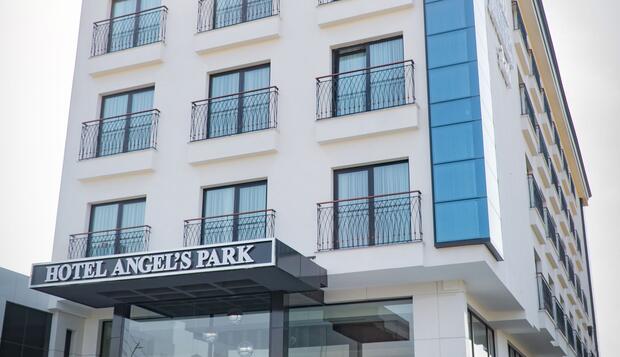 Görsel 1 : Angel's Park Hotel, Denizli, Otelin Önü