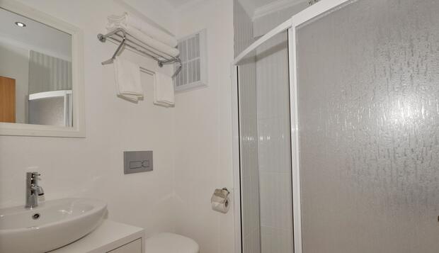 Görsel 21 : Hotel Bella Bravo, Alanya, Stüdyo Süit, Banyo