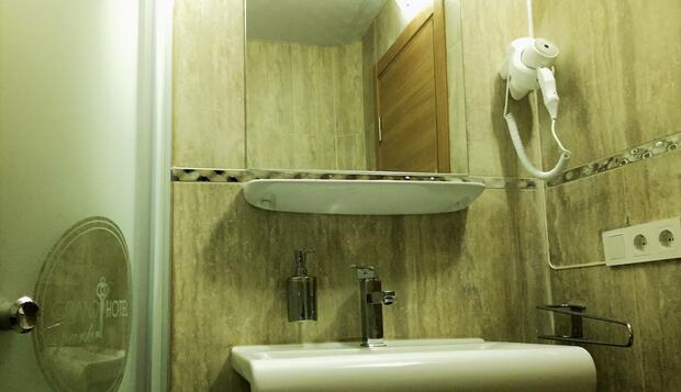 Grand Park Hotel Corlu, Çorlu, Superior Süit, 1 Çift Kişilik Yatak, Banyo Lavabosu