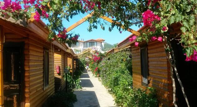 Çuhadar Ahşap Evleri Muğla Datça Palamutbükü