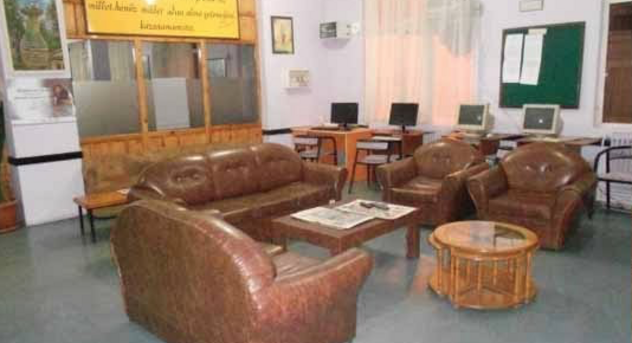 Çay Öğretmen Evi Afyonkarahisar Çay Vakıf