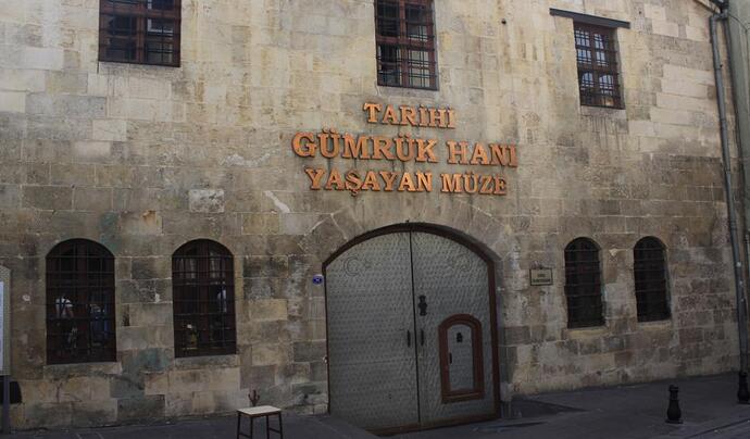 Tarihi Gümrük Hanı