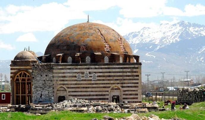 Kaya Çelebi Camii