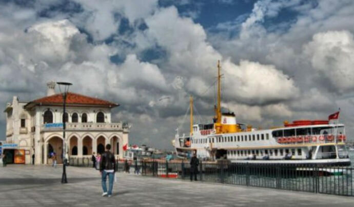 Kadıköy İskele Meydanı