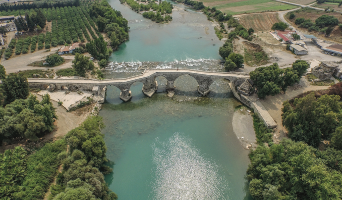 Aspendos Köprüsü
