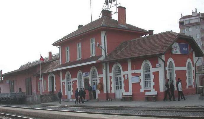 Niğde Tren Garı