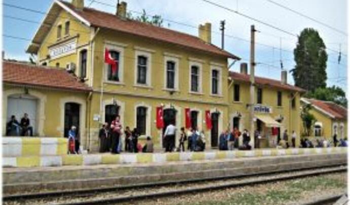 Bozüyük Tren Garı