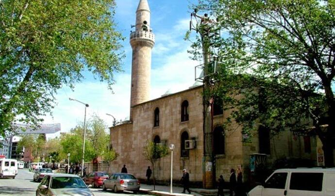 Eskisaray Camii