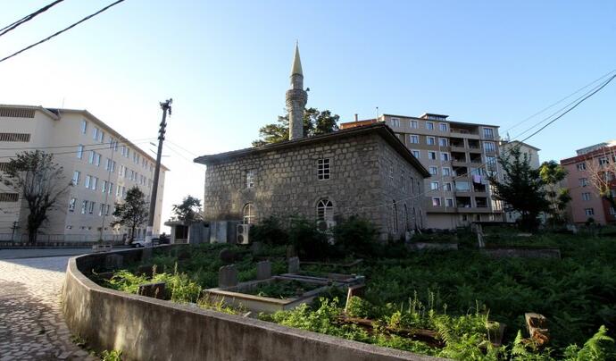 Orta Hopa Camii