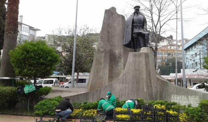 Mudanya Şehitler Anıtı