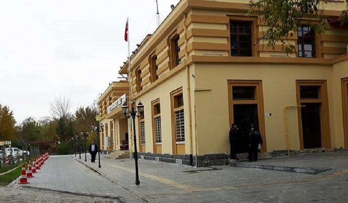 Diyarbakır Tren Garı