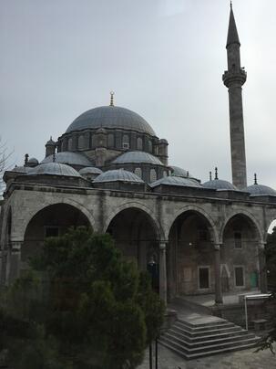 Hekimoğlu Ali Paşa Camii