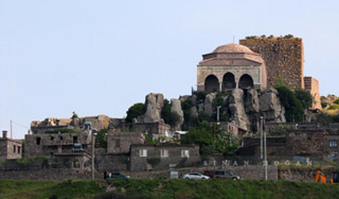 Assos Hüdavendigar Camii