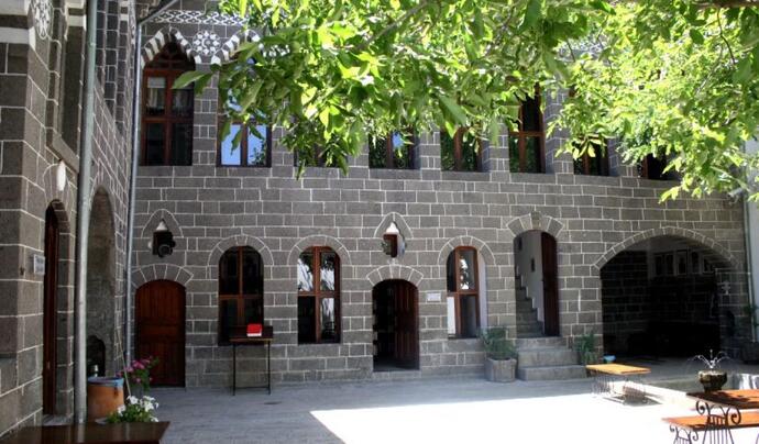 Ahmed Arif Müzesi