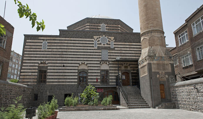 Melik Ahmet Paşa Camii