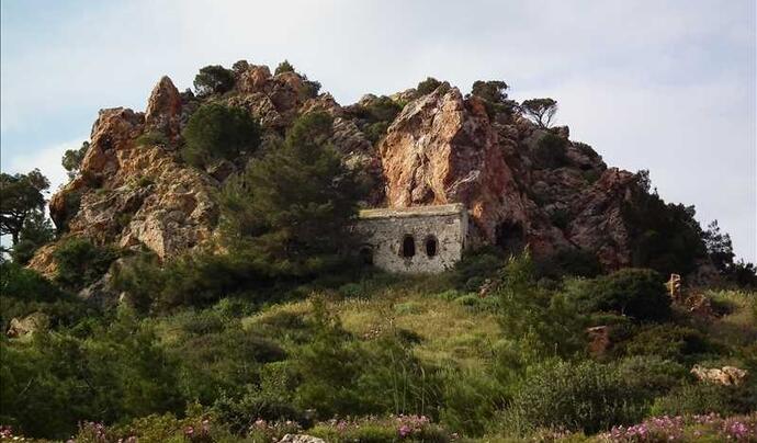 Tımarhane Adası