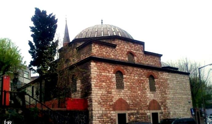 Üç Mihraplı Camii