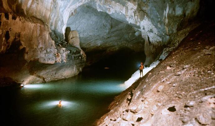 Kara Mağara