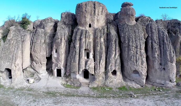 Kilistra Kaya Mezarları