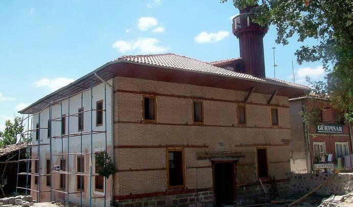 Ağaç Ayak Camii