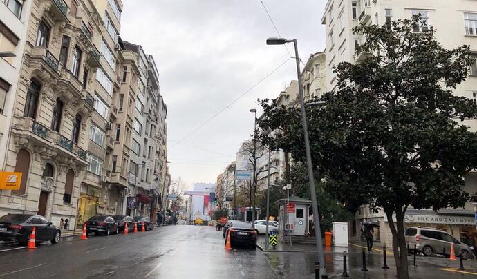 Vali Konağı Caddesi