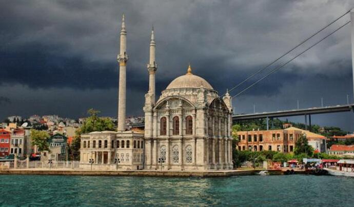 Ortaköy Büyük Mecidiye Camii
