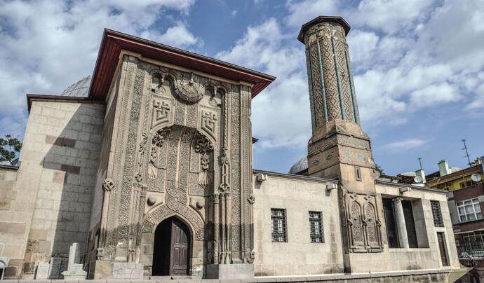 İnce Minareli Medrese