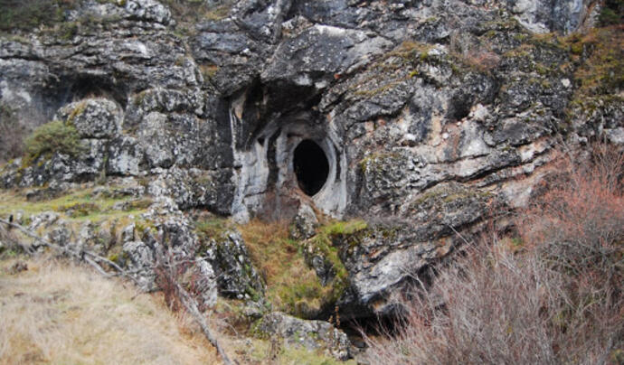 Sarpunalınca Mağarası