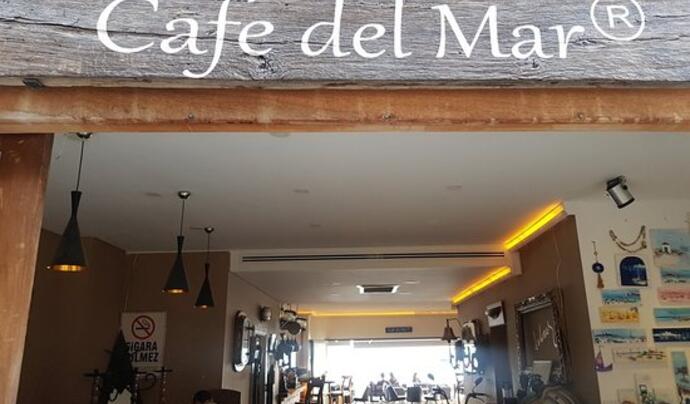 Cafe Delmar