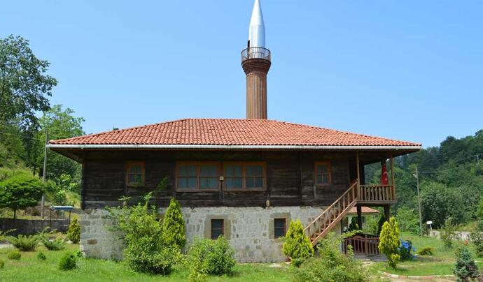 Hemşin Cami