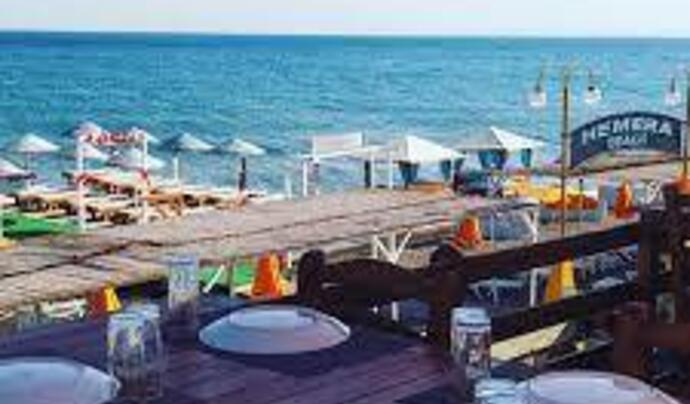 Hemera Restaurant & Cafe & Beach