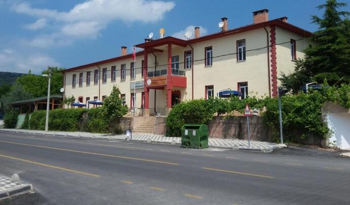 Gölpazarı Öğretmenevi ve Akşam Sanat Okulu