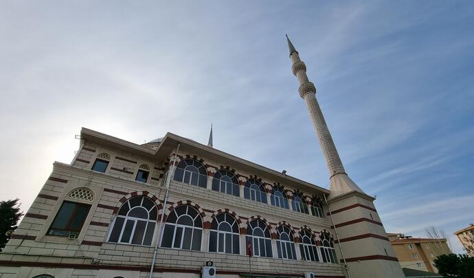 Küçükbakkalköy Merkez Cami