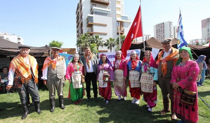 Uluslararası Karşıyaka Yörük Festivali