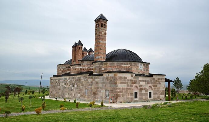 Seyyid Sultan Şücaaddin Veli Külliyesi