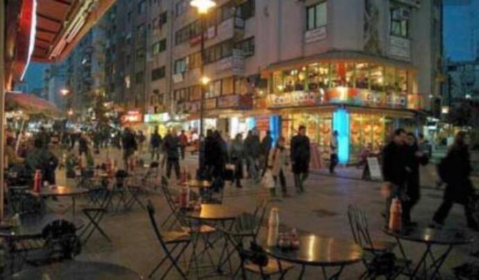 Alsancak Kıbrıs Şehitleri Caddesi