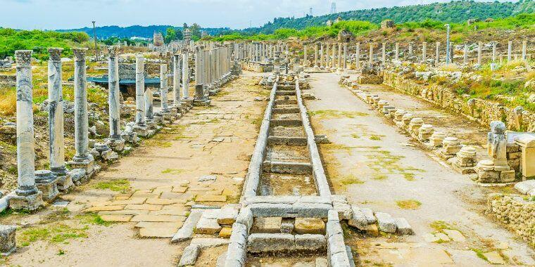 Perge Antik Kenti